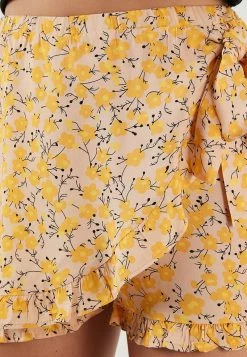 LELA REGULAR FIT - Shorts - Beige -LELA Verkaufsshop 0137ca8f19a2406bba245ee2a697c0e2