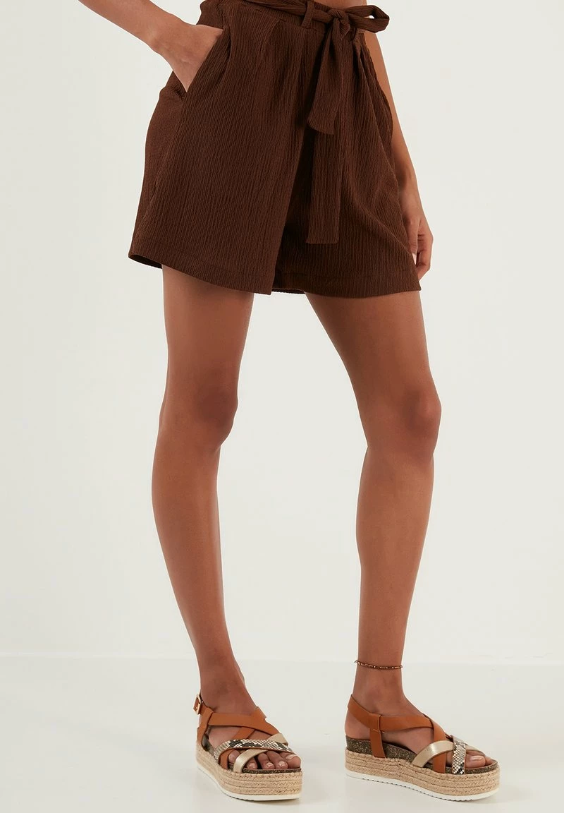 LELA REGULAR FIT - Shorts - Brown 4 LELA REGULAR FIT - Shorts - Brown – Bild 4