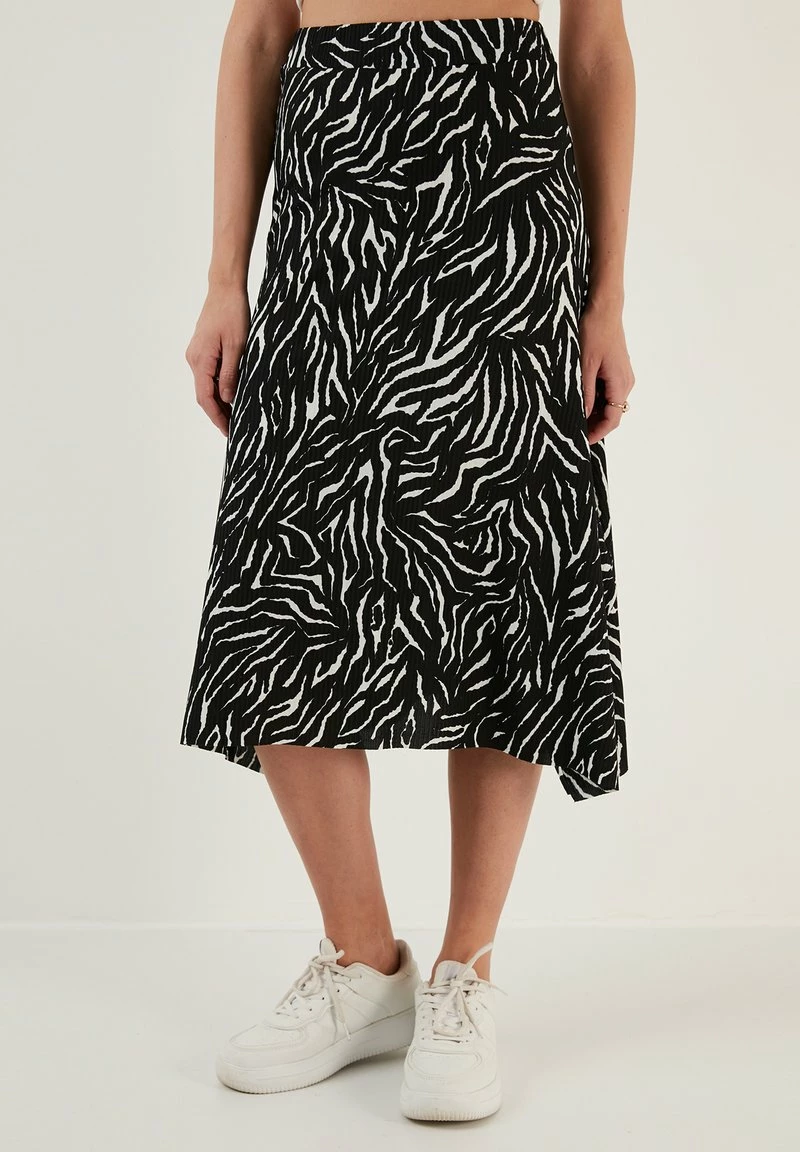 LELA MIDI - A-Linien-Rock - Black White Striped 1 LELA MIDI - A-Linien-Rock - Black White Striped