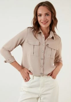 LELA REGULAR FIT - Hemdbluse - Stone -LELA Verkaufsshop 18dba1e290af4c5aaccd56f8f8a3109d