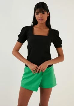 LELA Bluse - Black -LELA Verkaufsshop 1e770656f8c84f6797700c909887ab54