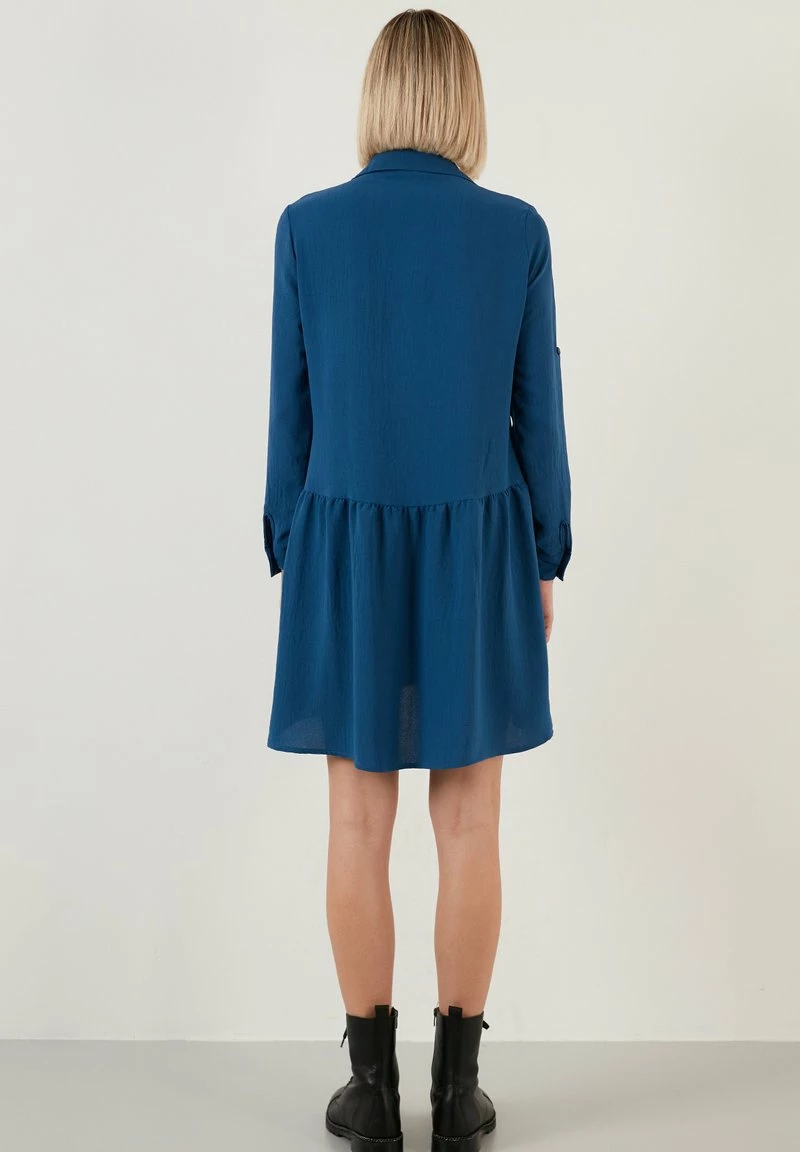 LELA REGULAR FIT - Blusenkleid - Indigo 3 LELA REGULAR FIT - Blusenkleid - Indigo – Bild 3