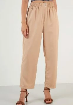 LELA REGULAR FIT - Stoffhose - Camel