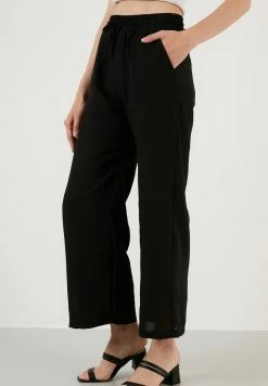 LELA TWO PIECE SET - REGULAR FIT - Strickjacke - Black -LELA Verkaufsshop 45028faadb3e47ff952ff8414c6861d0