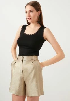 LELA SQUARE NECK LACE DETAILED ATHLETE - Top - Black 9 LELA SQUARE NECK LACE DETAILED ATHLETE - Top - Black -LELA Verkaufsshop 498cdc424a3e4e7784f7aac3e8481d19