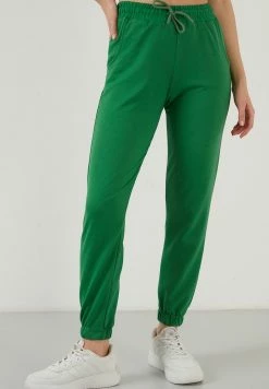 LELA SLIM FIT - Jogginghose - Benetton Color -LELA Verkaufsshop 5d4f6973aab240e3916541c1f3172513