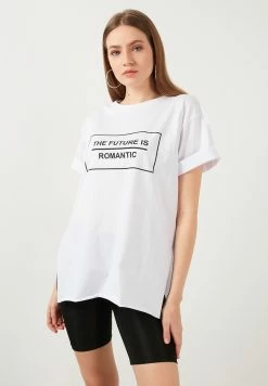 LELA OVERSIZED - T-Shirt Print - White -LELA Verkaufsshop 717aef2e61f34947a91e10c3bfbc4c51