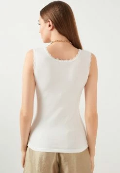 LELA SQUARE NECK LACE DETAILED ATHLETE - Top - Ecru 8 LELA SQUARE NECK LACE DETAILED ATHLETE - Top - Ecru -LELA Verkaufsshop 74824a5384e3413a88979ecffd3fb4ea