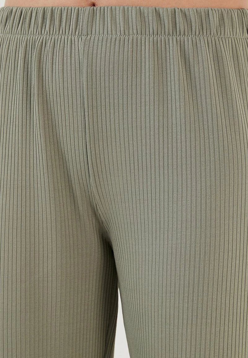 LELA REGULAR FIT - Stoffhose - Almond Green 4 LELA REGULAR FIT - Stoffhose - Almond Green – Bild 4