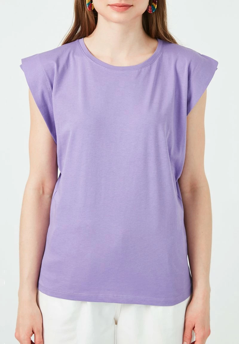 LELA T-Shirt Basic - Lilac 1 LELA T-Shirt Basic - Lilac