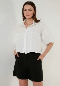 LELA LOOSE FIT - Hemdbluse - Ecru