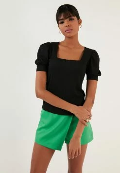 LELA Bluse - Black -LELA Verkaufsshop 9ec41a3228094eaba354fafe79017dfe