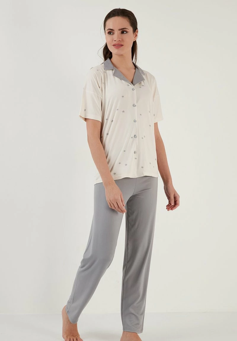 LELA REGULAR FIT - Nachtwäsche Set - Ecru 2 LELA REGULAR FIT - Nachtwäsche Set - Ecru – Bild 2