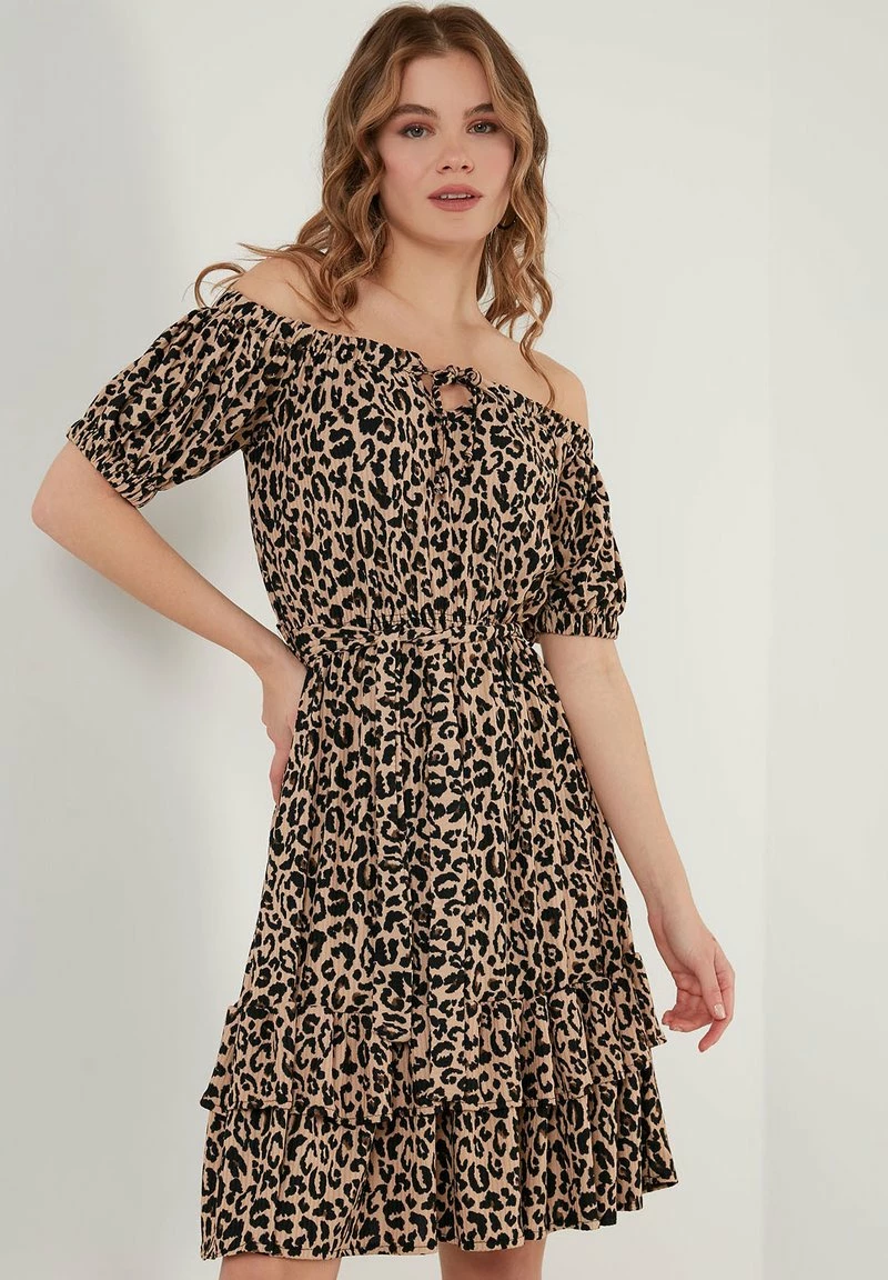 LELA REGULAR FIT - Freizeitkleid - Leopard 1 LELA REGULAR FIT - Freizeitkleid - Leopard