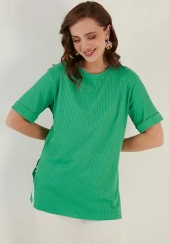 LELA CREW NECK SLIT DETAILED - Bluse - Benetton Color 10 LELA CREW NECK SLIT DETAILED - Bluse - Benetton Color -LELA Verkaufsshop d27f457f51d4420fb1ee78c4e297e223