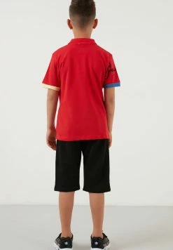 LELA REGULAR FIT - Shorts - Red -LELA Verkaufsshop d8a00f351f2b40cd9f07155c3282c924