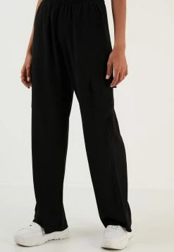LELA REGULAR FIT - Cargohose - Black