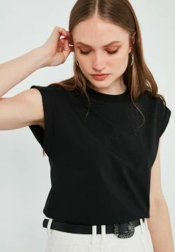 LELA BASIC - T-Shirt Basic - Benetton Color 11 LELA BASIC - T-Shirt Basic - Benetton Color -LELA Verkaufsshop e821db7336f6419c8b1de61bbad05d62