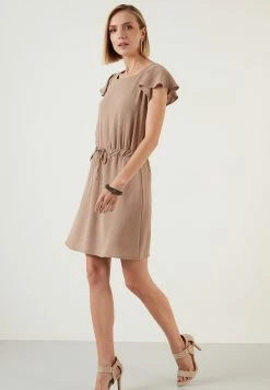 LELA REGULAR FIT - Freizeitkleid - Light Brown -LELA Verkaufsshop f29b6e3a44c2414aa95d02f24ad262d5