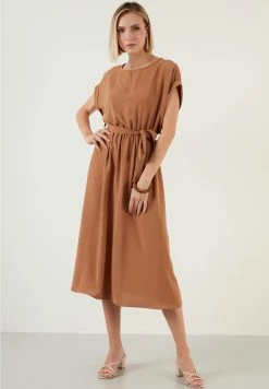 LELA REGULAR FIT - Freizeitkleid - Snuff Colored