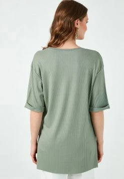 LELA CREW NECK SLIT DETAILED - Bluse - Green -LELA Verkaufsshop faee2399edef44f9a1464d34740df607